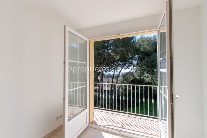 Image No.17-4 Bed House for sale