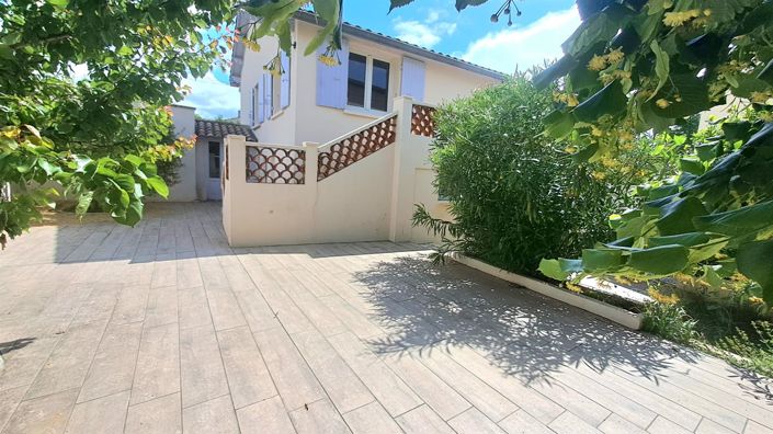 Image No.1-4 Bed House for sale