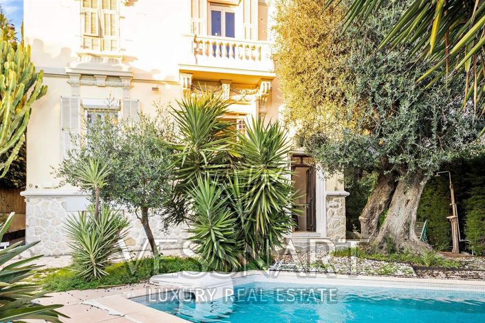 Image No.1-4 Bed House for sale