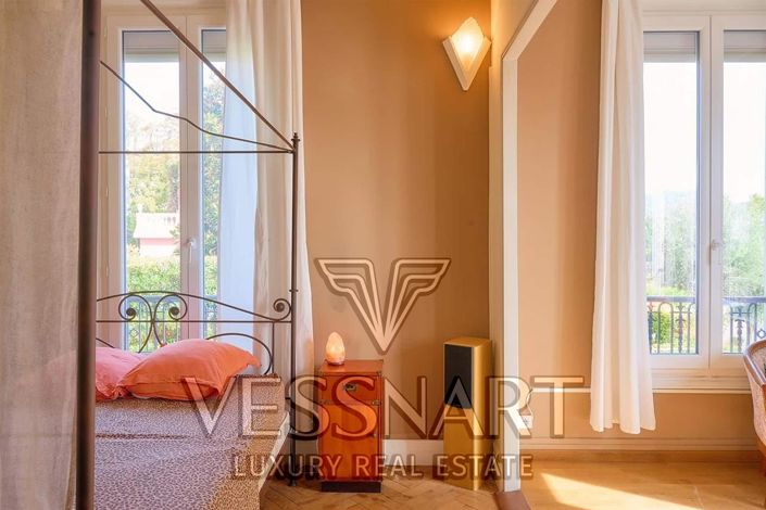 Image No.12-4 Bed House for sale