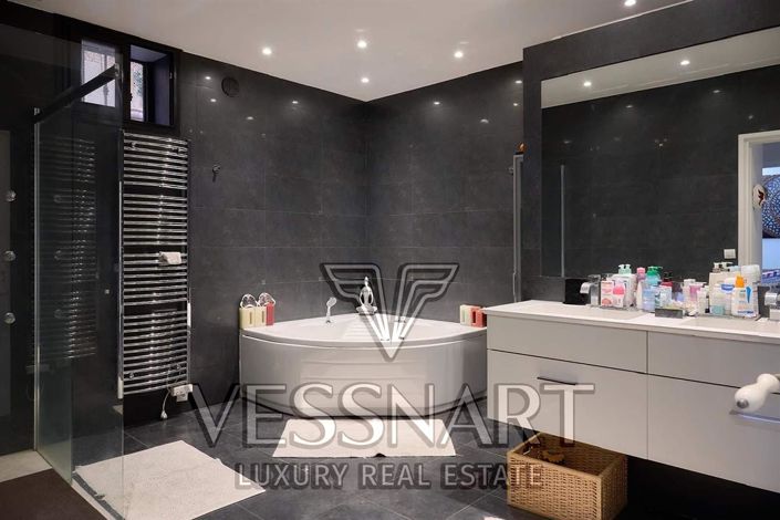 Image No.14-4 Bed House for sale