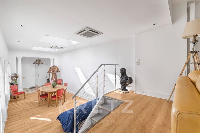 Image No.19-5 Bed Apartment for sale