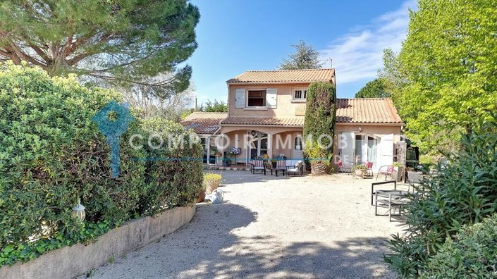 Image No.2-Maison de 13 chambres à vendre à Nîmes