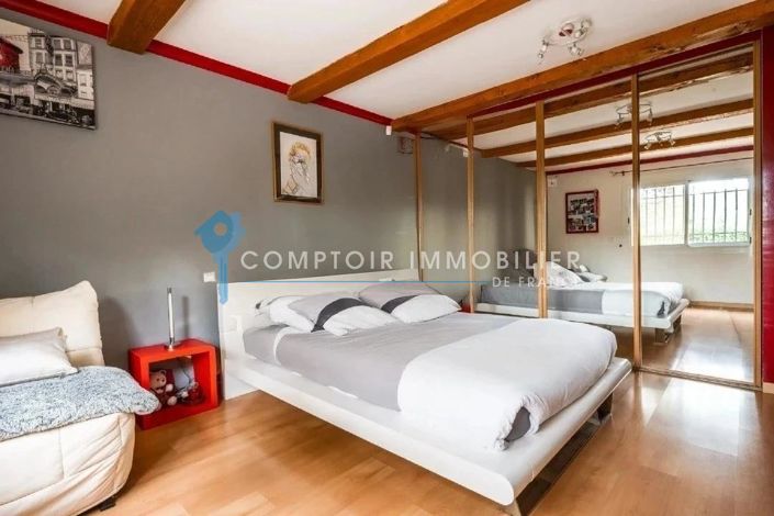 Image No.13-5 Bed House for sale