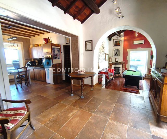 Image No.9-5 Bed House for sale