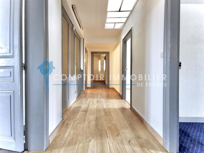 Image No.9-7 Bed House for sale