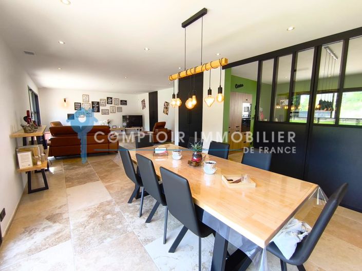 Image No.3-5 Bed House for sale