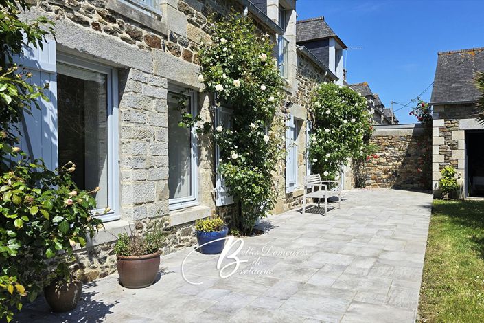 Image No.2-4 Bed House for sale