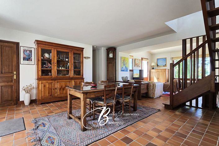 Image No.7-4 Bed House for sale