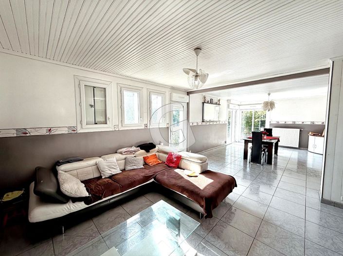 Image No.5-4 Bed House for sale