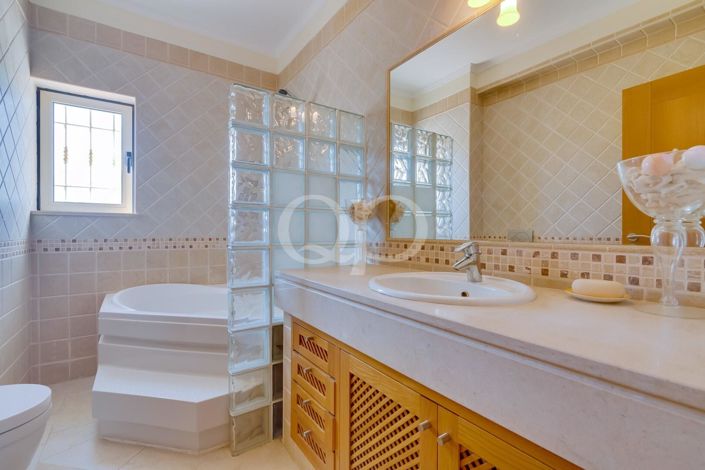 Image No.29-Maison de 4 chambres à vendre à Loule