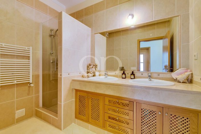 Image No.9-Maison de 4 chambres à vendre à Loule