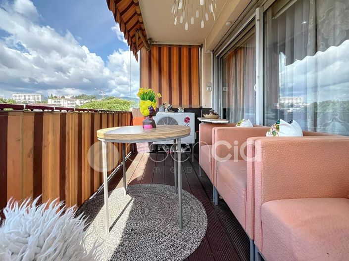 Image No.1-3 Bed Apartment for sale