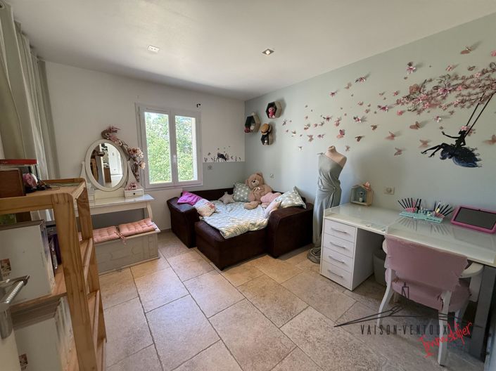 Image No.16-4 Bed House for sale