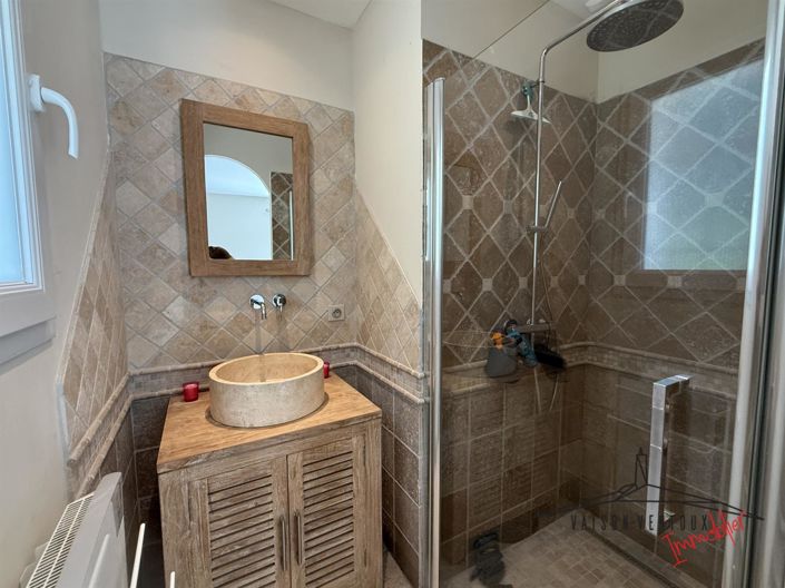 Image No.20-4 Bed House for sale