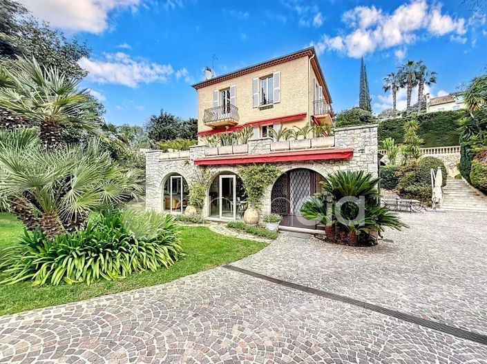 Image No.1-4 Bed House for sale