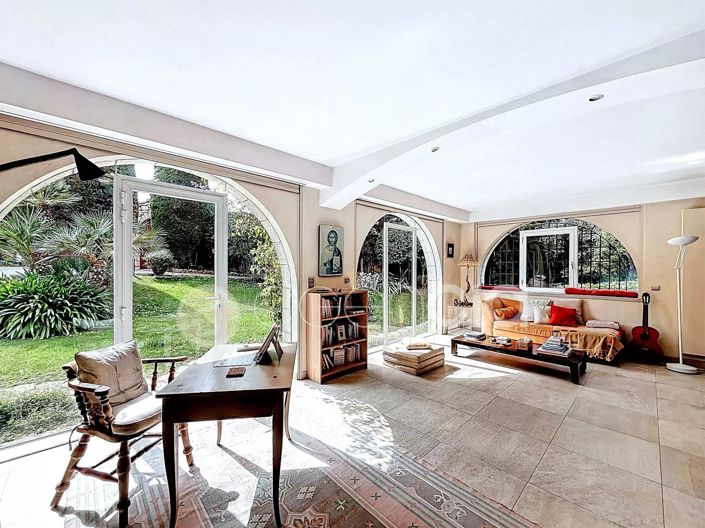 Image No.4-4 Bed House for sale