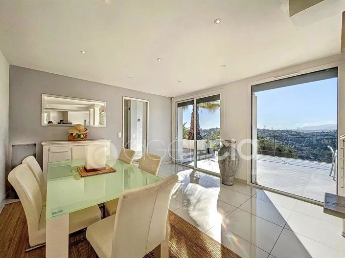 Image No.13-5 Bed House for sale