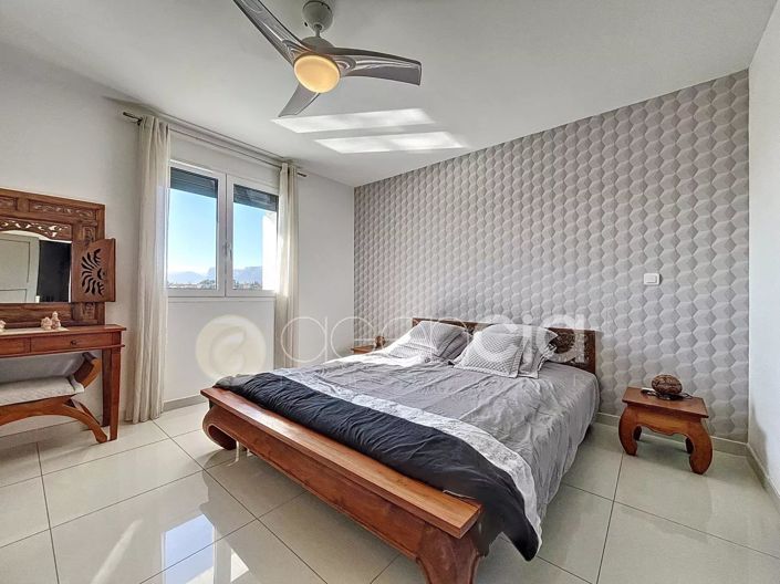 Image No.15-5 Bed House for sale