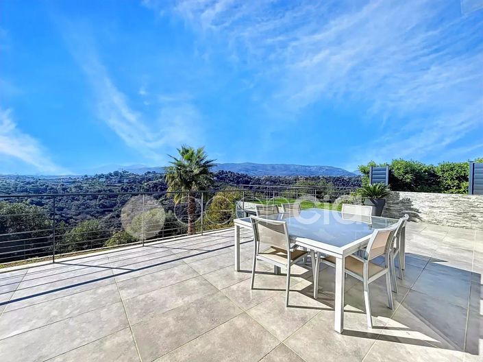 Image No.5-5 Bed House for sale