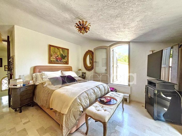 Image No.14-6 Bed House for sale