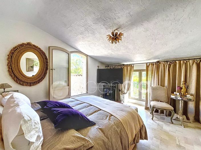 Image No.15-6 Bed House for sale