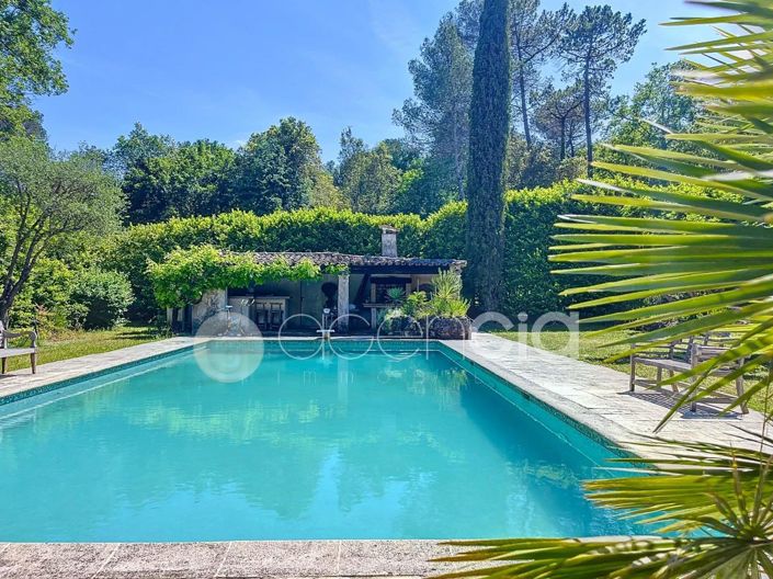 Image No.2-6 Bed House for sale