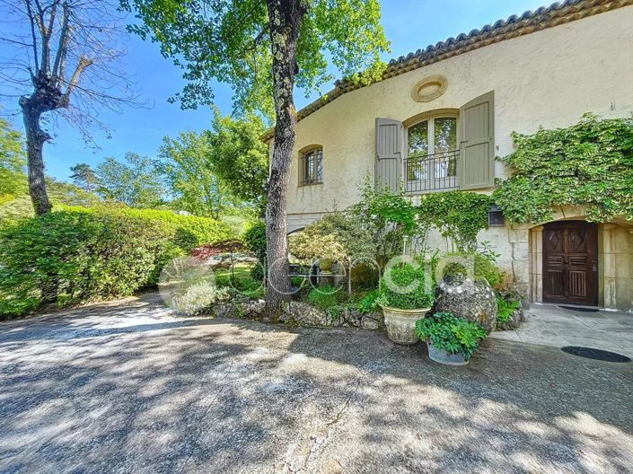 Image No.6-6 Bed House for sale