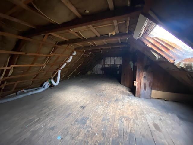 Image No.20-4 Bed House for sale