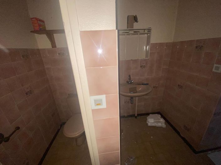 Image No.6-4 Bed House for sale