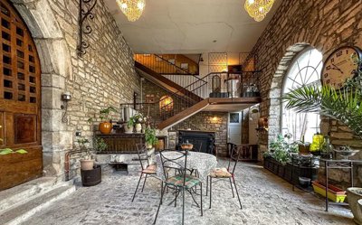 1 - Salins-les-Bains, House