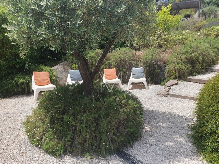 Image No.13-4 Bed House for sale