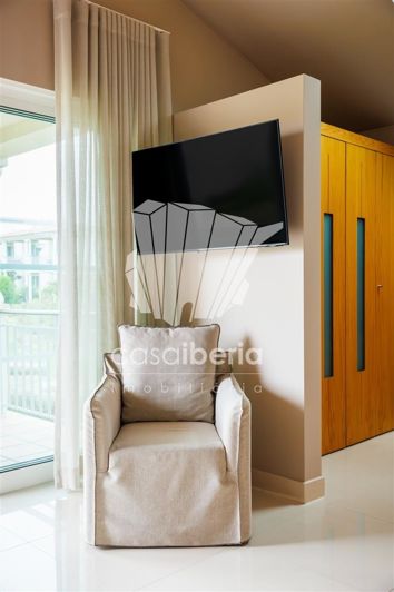 Image No.45-2 Bed House for sale