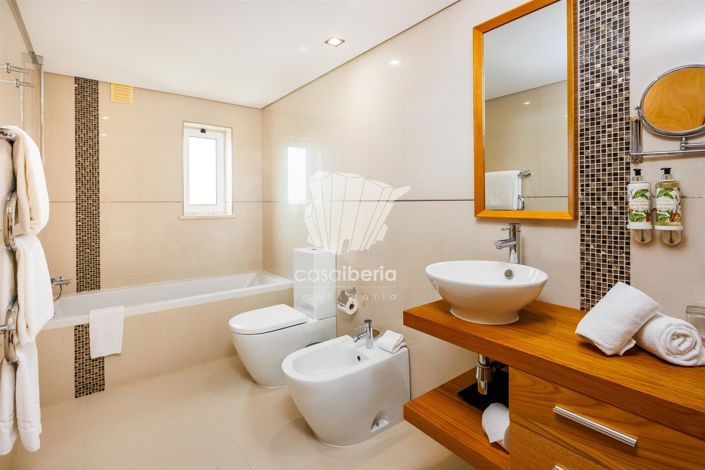 Image No.46-2 Bed House for sale