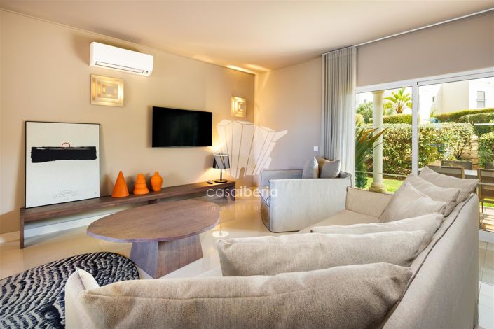 Image No.5-2 Bed House for sale