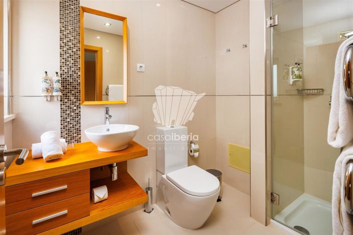 Image No.54-2 Bed House for sale