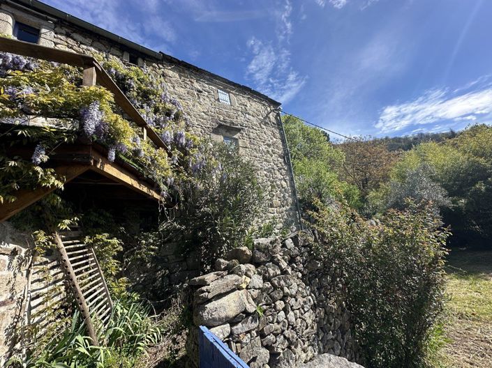 Image No.1-5 Bed House for sale