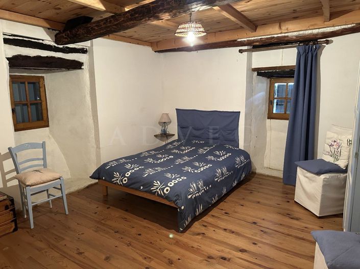 Image No.10-5 Bed House for sale