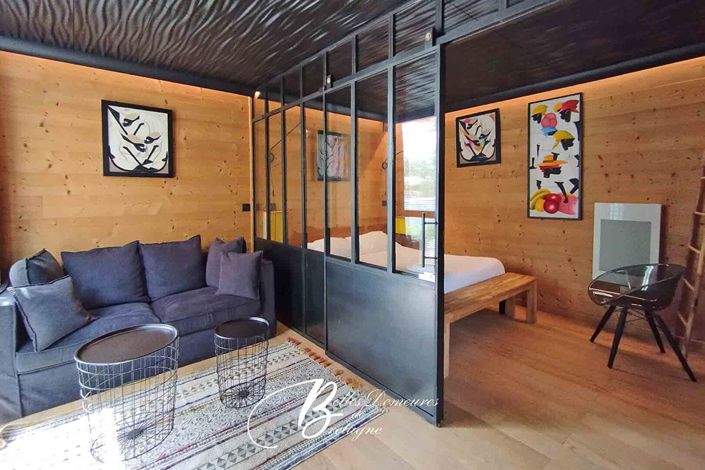 Image No.10-6 Bed House for sale