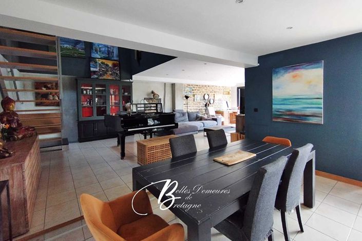 Image No.14-6 Bed House for sale