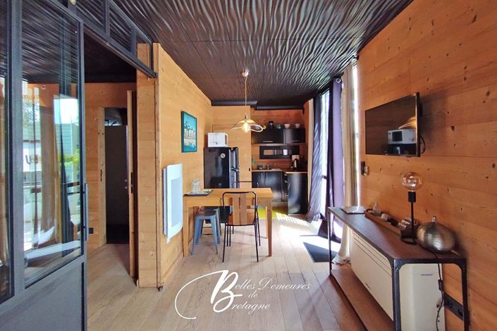 Image No.18-6 Bed House for sale