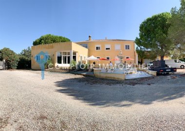 1 - Istres, House