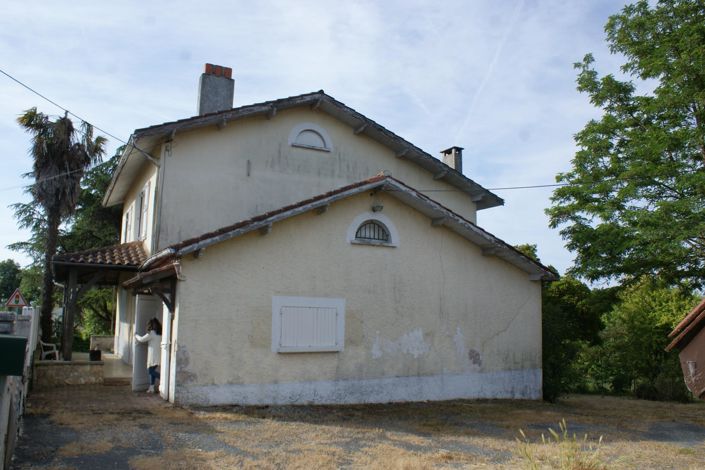 Image No.2-Maison de 5 chambres à vendre à Condezaygues