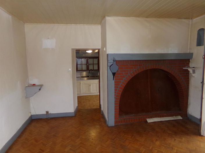 Image No.8-5 Bed House for sale