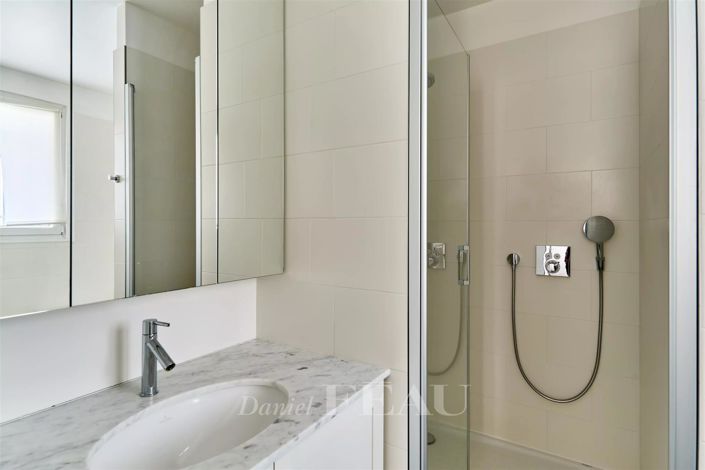 Image No.10-1 Bed Apartment for sale