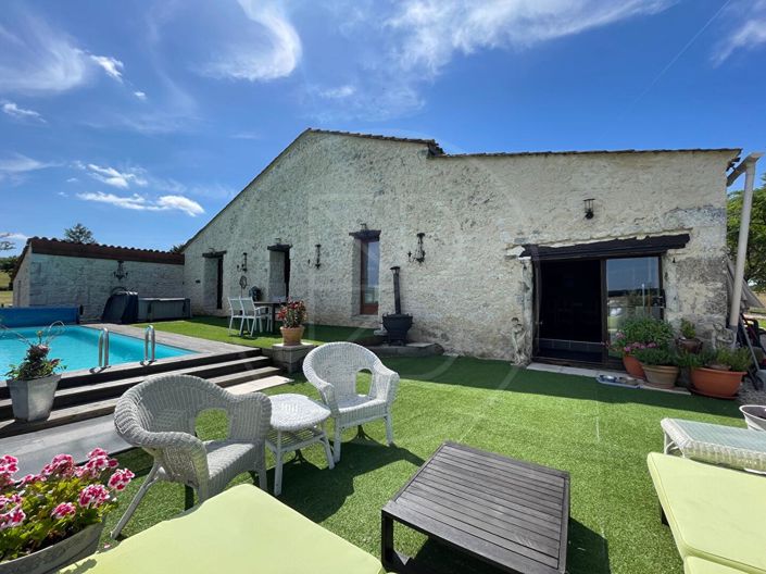 Image No.3-9 Bed House for sale