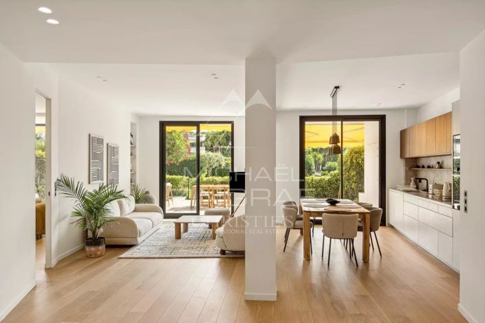 Image No.1-3 Bed Apartment for sale