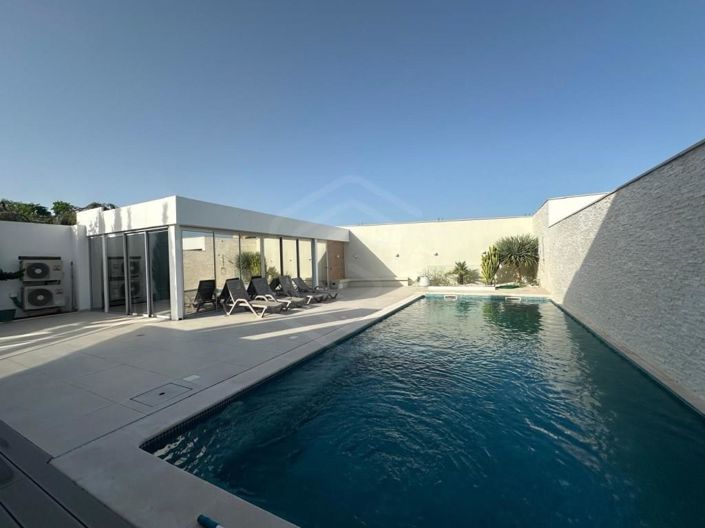 Image No.11-4 Bed House for sale