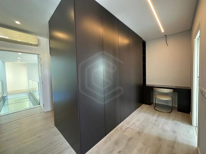 Image No.32-4 Bed House for sale