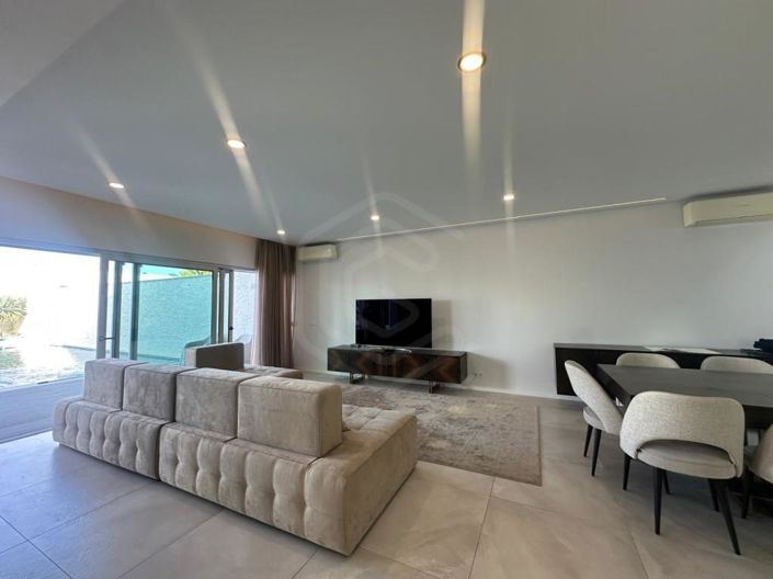 Image No.7-4 Bed House for sale